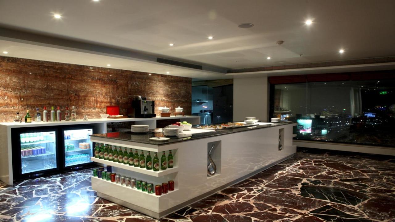 Crowne Plaza Pune City Centre By Ihg Exterior foto